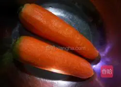 Illustration of how to make carrot shredded cake 1