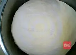 Illustration of how to make steamed buns stuffed with cabbage and pork 8