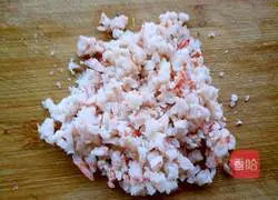 Illustration of how to make pan-fried potato and shrimp cakes 9