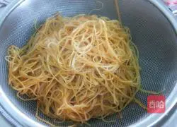 Illustration of how to make fried noodles 5