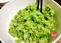 Illustration of how to make cabbage and egg dumplings 5