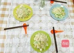 Bao Illustration of how to make fried rice with minced meat, vegetables and eggs 5
