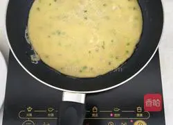 Illustration of how to make love lean meat egg pancake 8