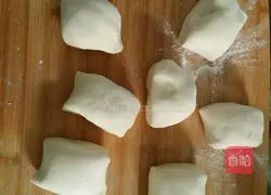 Illustration of how to make steamed pancakes stuffed with red fruit (hawthorn) 4