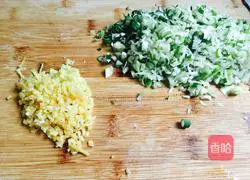 Illustration of how to make green onion and pork buns 7