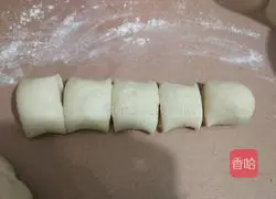 Illustration of how to make buns with fungus and pork stuffing 13