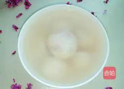 Handmade Illustration of how to make strawberry glutinous rice balls 12