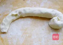 Illustration of how to make dough cakes 8