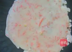 Illustration of how to make egg pancakes with shredded carrots 7