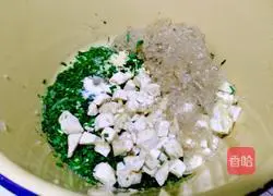 Illustration of how to make large dumplings with vegetarian filling 10