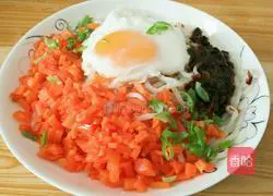 Illustration of how to make noodles with runny omelette 5