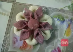 Illustration of how to make flower steamed buns 14