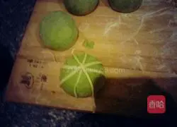 Illustration of how to make spinach steamed buns 10