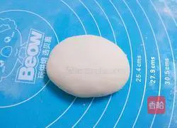 Illustration of how to make lotus leaf steamed buns 8