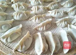 Illustration of how to make cucumber dumplings 8