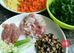 Illustration of how to make fried rice 1