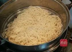 Special home-style fried noodles recipe 3