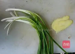 Illustration of how to make mushroom wontons 5