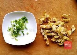 Salted egg yolk fried rice Practice illustration 1