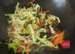 Illustration of how to make Xiangha Mushroom Sauce Fried Rice 3