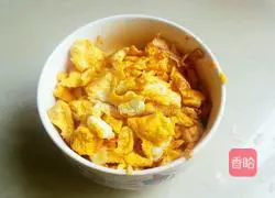 Illustration of how to make three-color egg fried rice 5