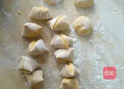 How to make pumpkin rose steamed buns Illustration 3