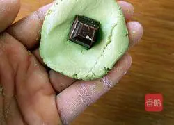 Illustration of how to make matcha chocolate glutinous rice balls 6