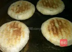 Illustration of how to make fennel and diced meat pancakes 11