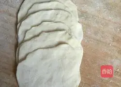 Illustration of how to make rose steamed buns 9