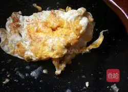 Illustration of how to make egg and vegetable sandwiches 4