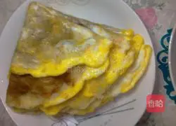 Illustration of making eggs at pancake stall 11