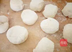 Illustration of how to make milk-flavored steamed buns 9