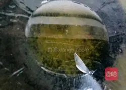 Illustration of how to make fried noodles with shredded pepper and pork 5