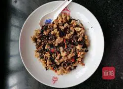 Illustration of how to make dried plum and vegetable buns 4