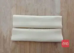 Hand Illustration of how to roll noodles 6