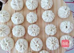 Illustration of how to make pickled cabbage and meat buns 11