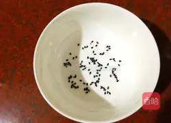 Illustration of how to make gold-wrapped fried rice 14