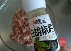 Illustration of how to make beef sauce noodles 5