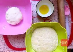 Illustration of how to make two-color steamed buns 2