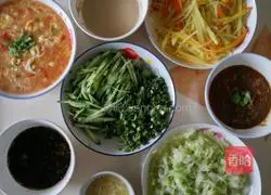 Illustration of how to make tomato and egg noodles 9