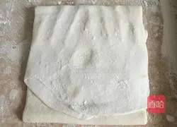 Illustration of how to cut steamed buns 9