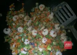 Colorful Shrimp Fried Rice Practice illustration 6