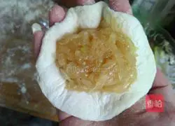 Illustration of how to make winter melon buns 11