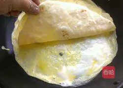 Illustration of how to make hand-caught egg cake 11