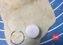 Illustration of how to make Xiaoniao Bean Paste Buns 8