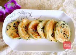 Illustration of how to make scallion pancakes 13