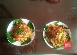 Illustration of how to make fried noodles with shredded pepper and pork slices 10