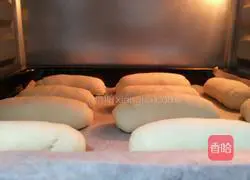Illustration of how to make grilled steamed buns 8