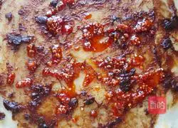 Illustration of how to make ham and egg pancakes 8