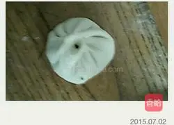 Illustration of how to make steamed buns stuffed with jelly and chives 8